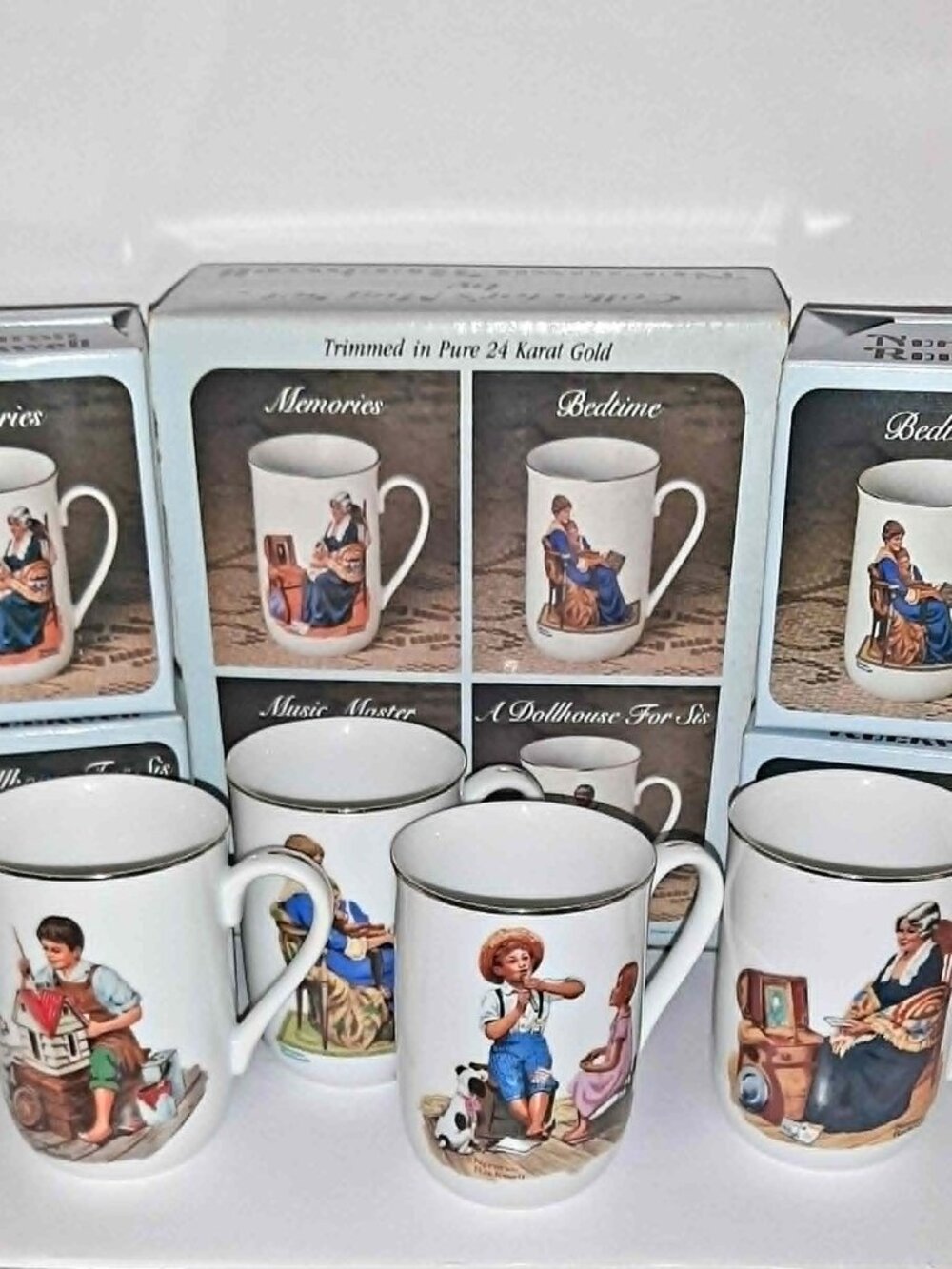 Vintage SET OF 4 Norman Rockwell Museum Coffee Mugs Cups White Gold Trim 1982
